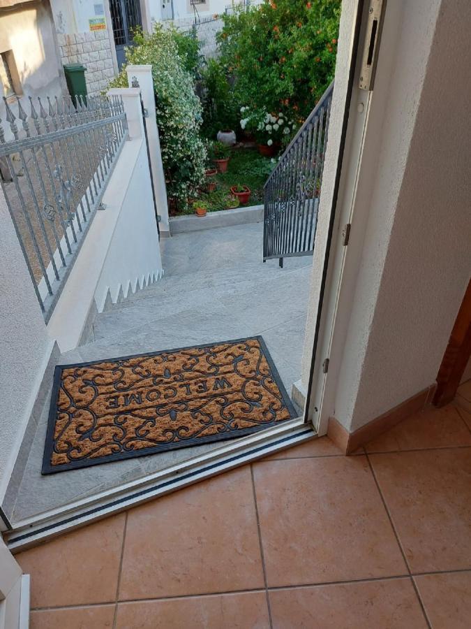 Apartman Luka Jadrtovac Exterior foto