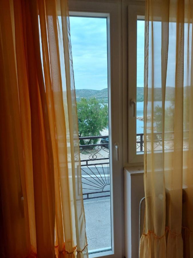 Apartman Luka Jadrtovac Exterior foto